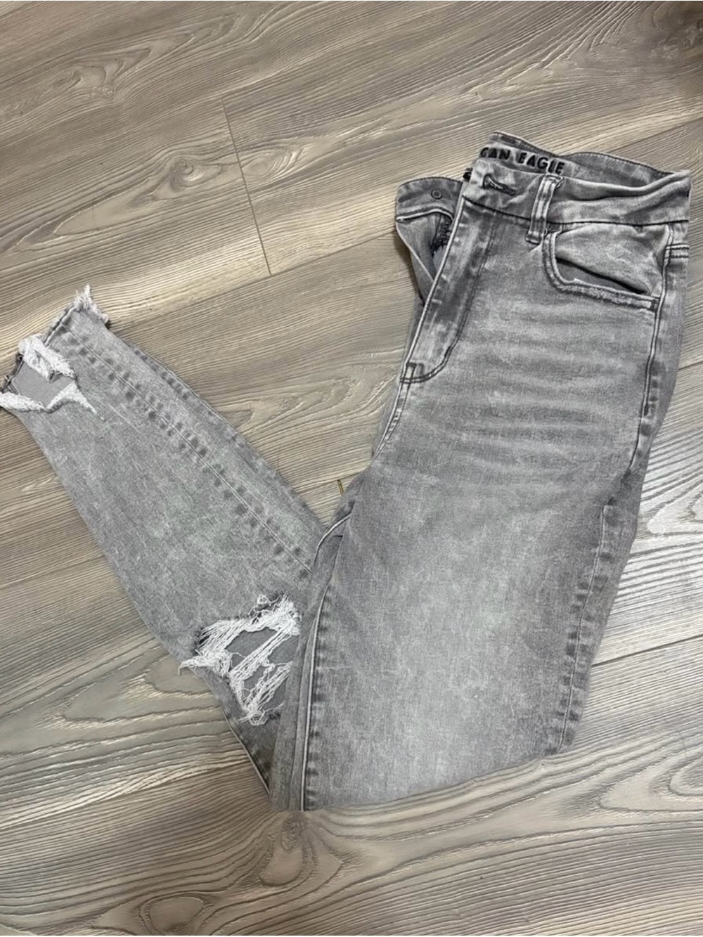 American Eagle Outfitters Light Gray Distressed High-Rise Jeggings